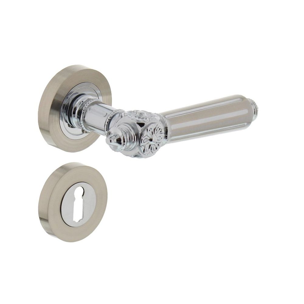 Deurkruk Julietta rond rozet met sleutelgat chroom