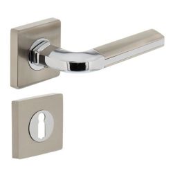 Deurkruk Amber rozet met sleutelgat chroom