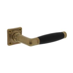 Deurkruk Ton 222 met rozet messing getrommeld/ebbenhout