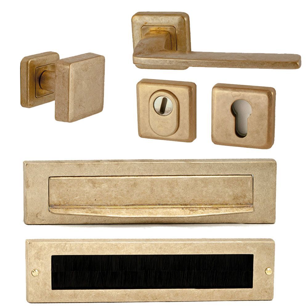 Voordeurset QBE compleet messing getrommeld - rechtswijzend