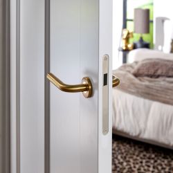 Intersteel deurkruk Q 02 op rozet verdekt ø52x6mm -  PVD messing mat