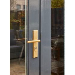 Intersteel SKG3 veiligheidsbeslag achterdeur rechthoek 250x50mm kruk/kruk Jura PC72 kerntrekbeveiliging - PVD messing getrommeld