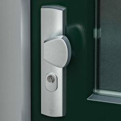 AXA Curve Plus veiligheidsbeslag voordeur gebogen schild S-knop/Blok-kruk PC92 met kerntrekbeveiliging SKG3 - aluminium