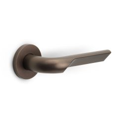 Formani Rivio by Gensler GL100-G deurkruk geveerd op rozet - brons